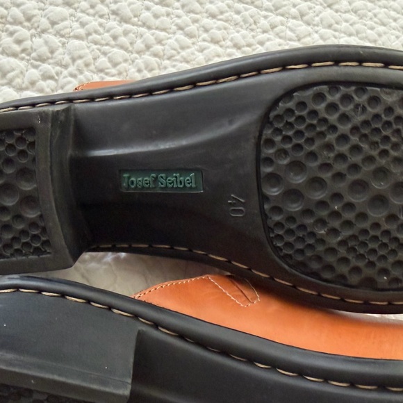 Josef Seibel Women's Tan Leather Loafers, Size 40 - Picture 7 of 7